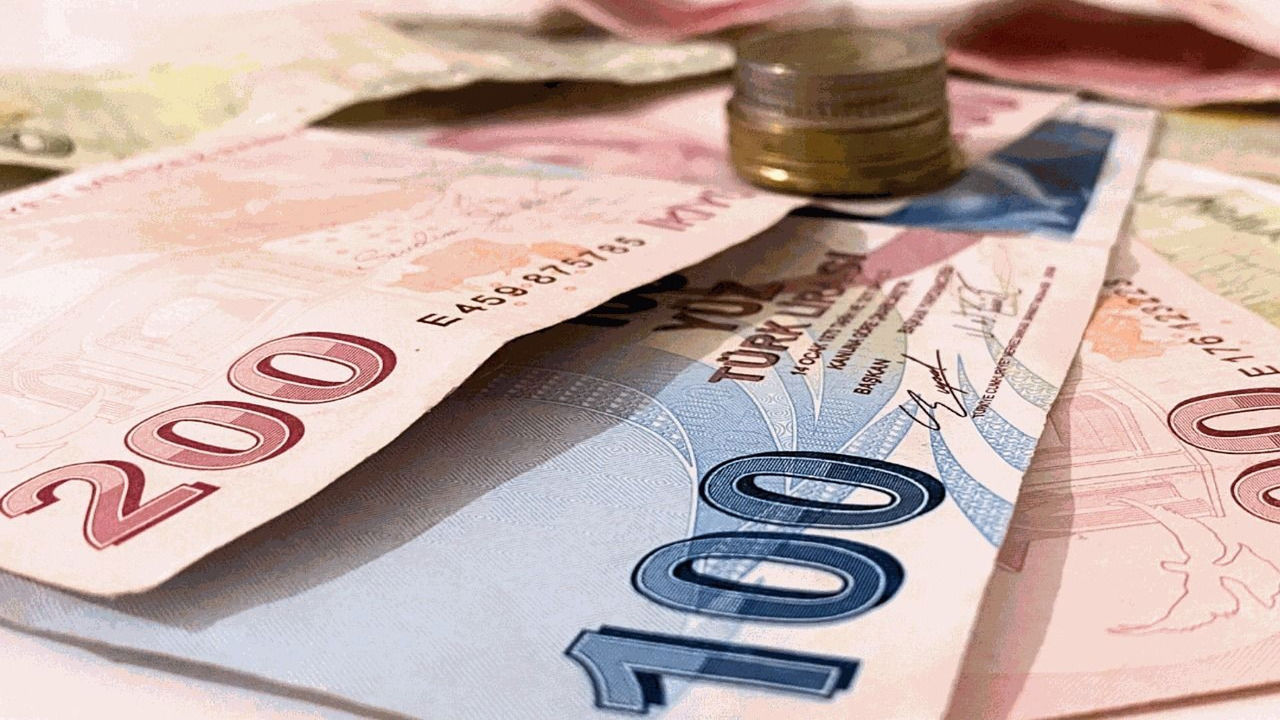 6 Ay Ertelemeli Kredi Dönemi Başladı: Şimdi Al, Aylar Sonra Öde